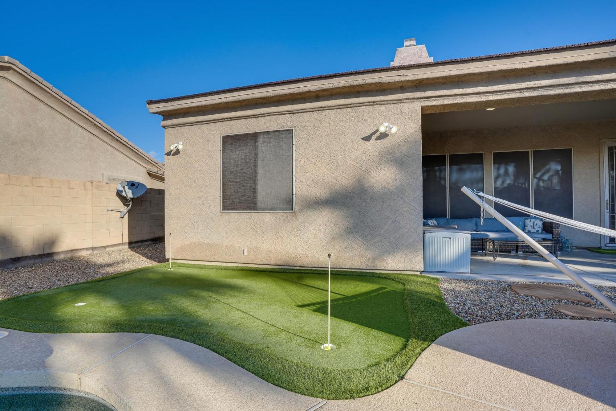 Goodyear Group Getaway With Pool And Putting Green Exterior photo
